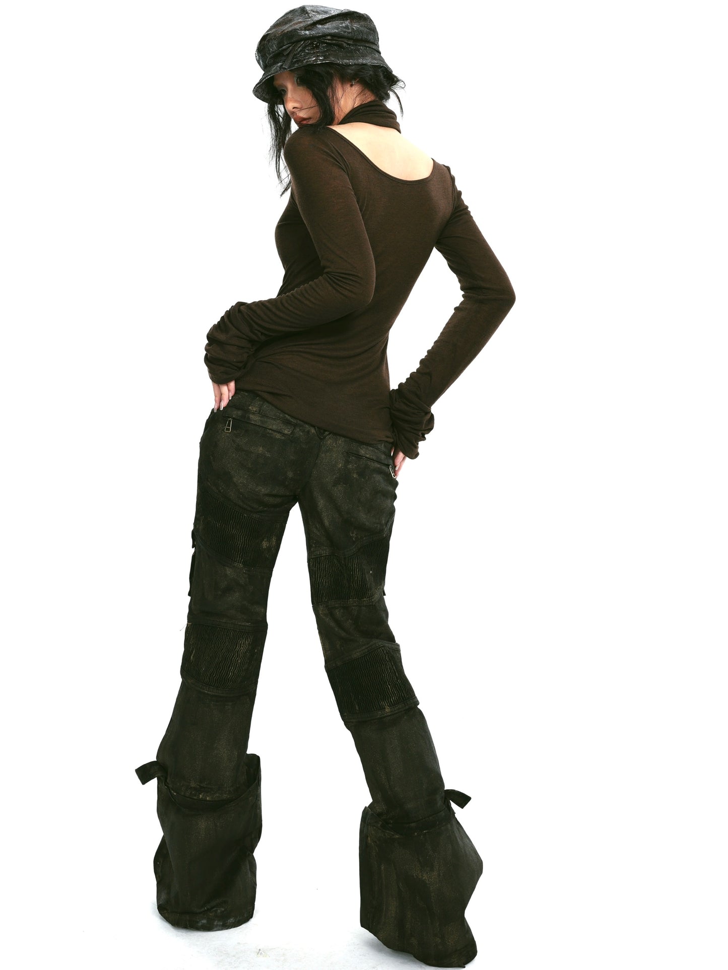 Rivet and print embellished stretch knit top with neckerchief