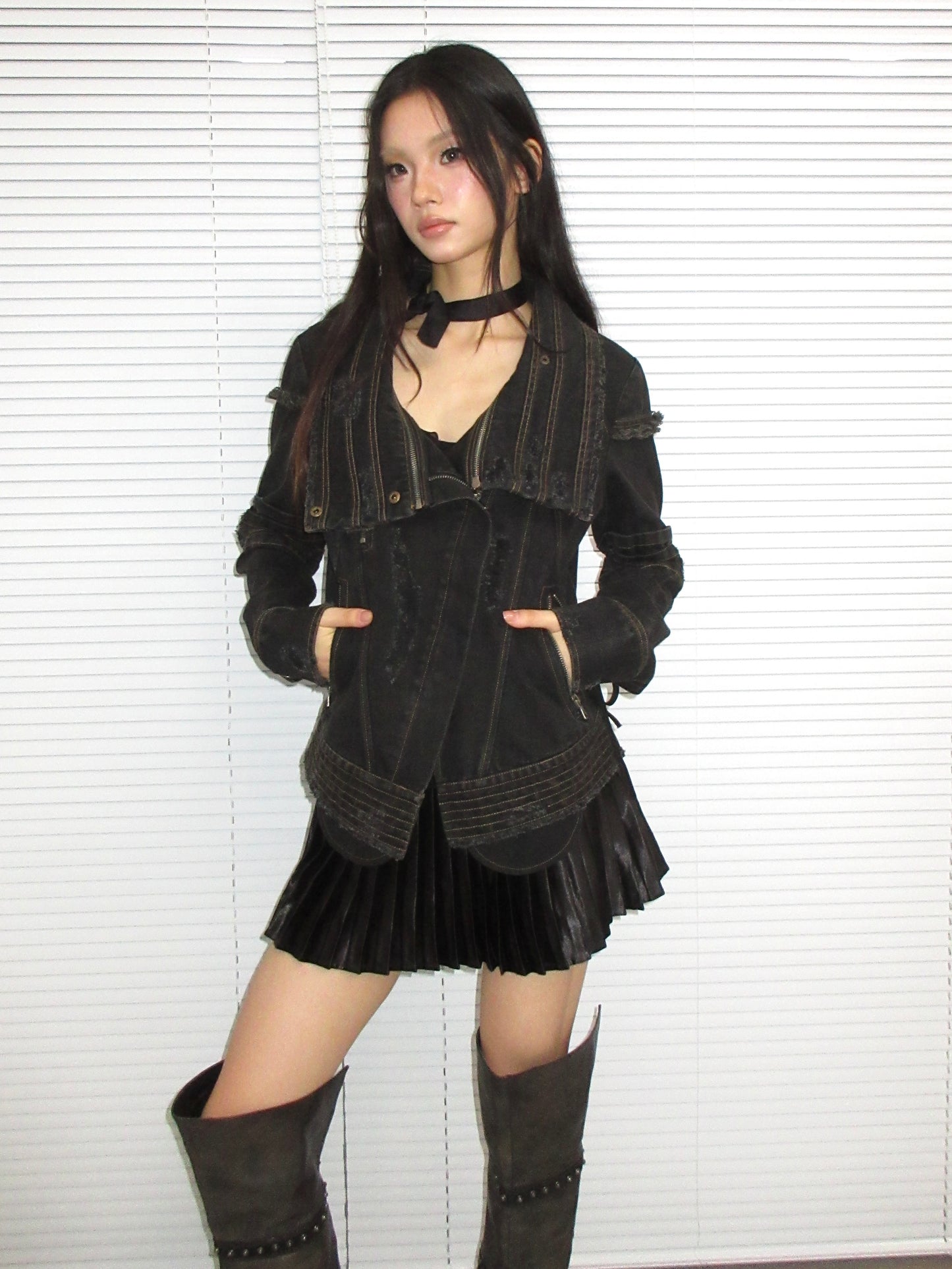 Punk-Style Heavy-Duty Washed Denim Jacket with Vintage Collar & Destroyed Details