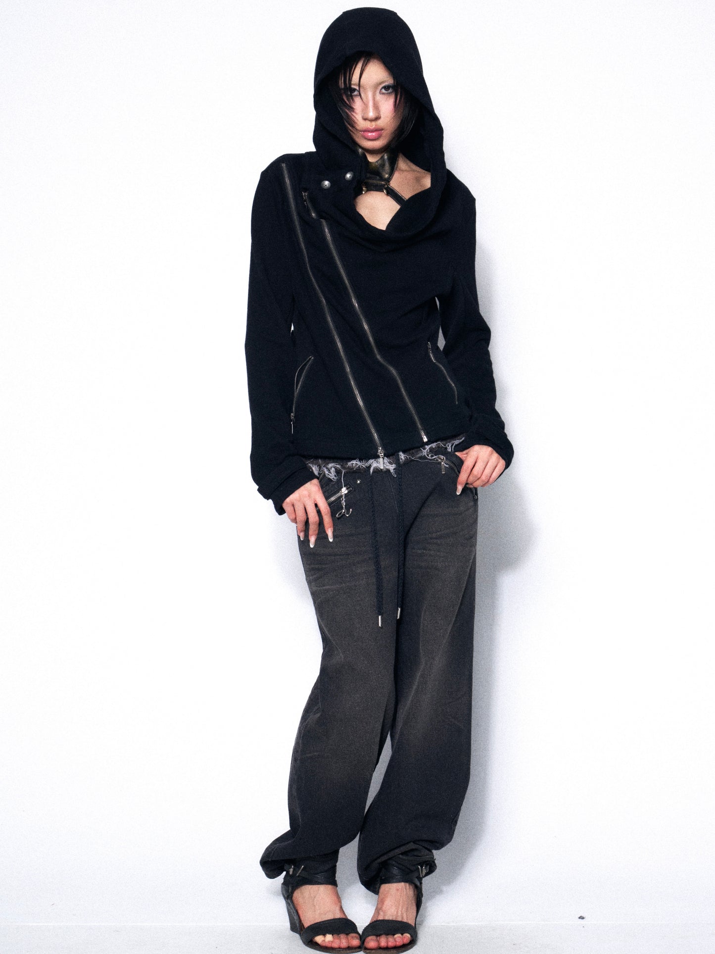 Distressed Denim Jeggings with Ribbed Paneling and Elastic Waist