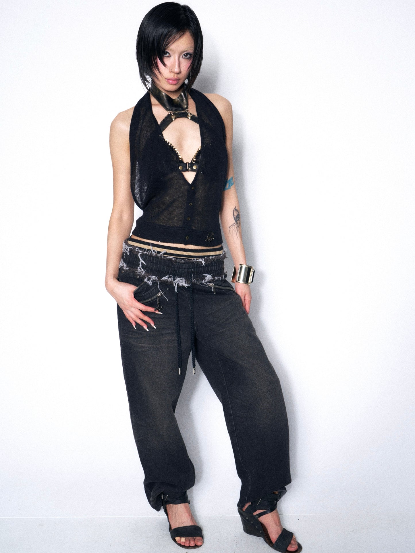 Distressed Denim Jeggings with Ribbed Paneling and Elastic Waist