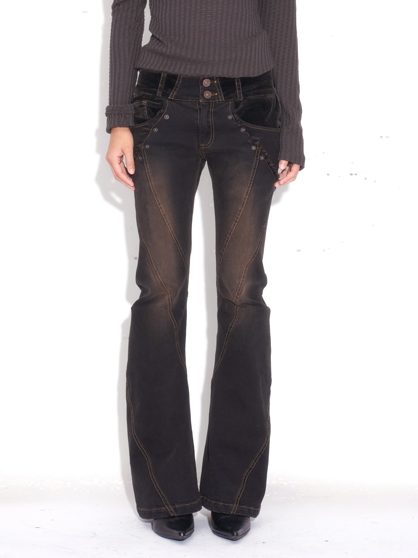 Washed Spiral-Cut Slight Flared Jeans